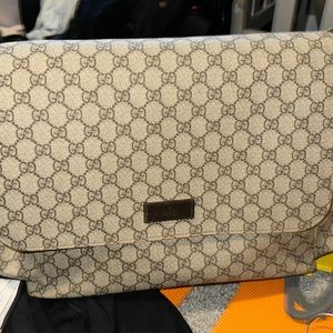 Gucci Baby Bag , New Condition comes with Dust bag and baby changing pad